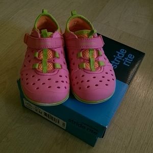 Stride Rite Made2Play Phibian Sneaker Sandal